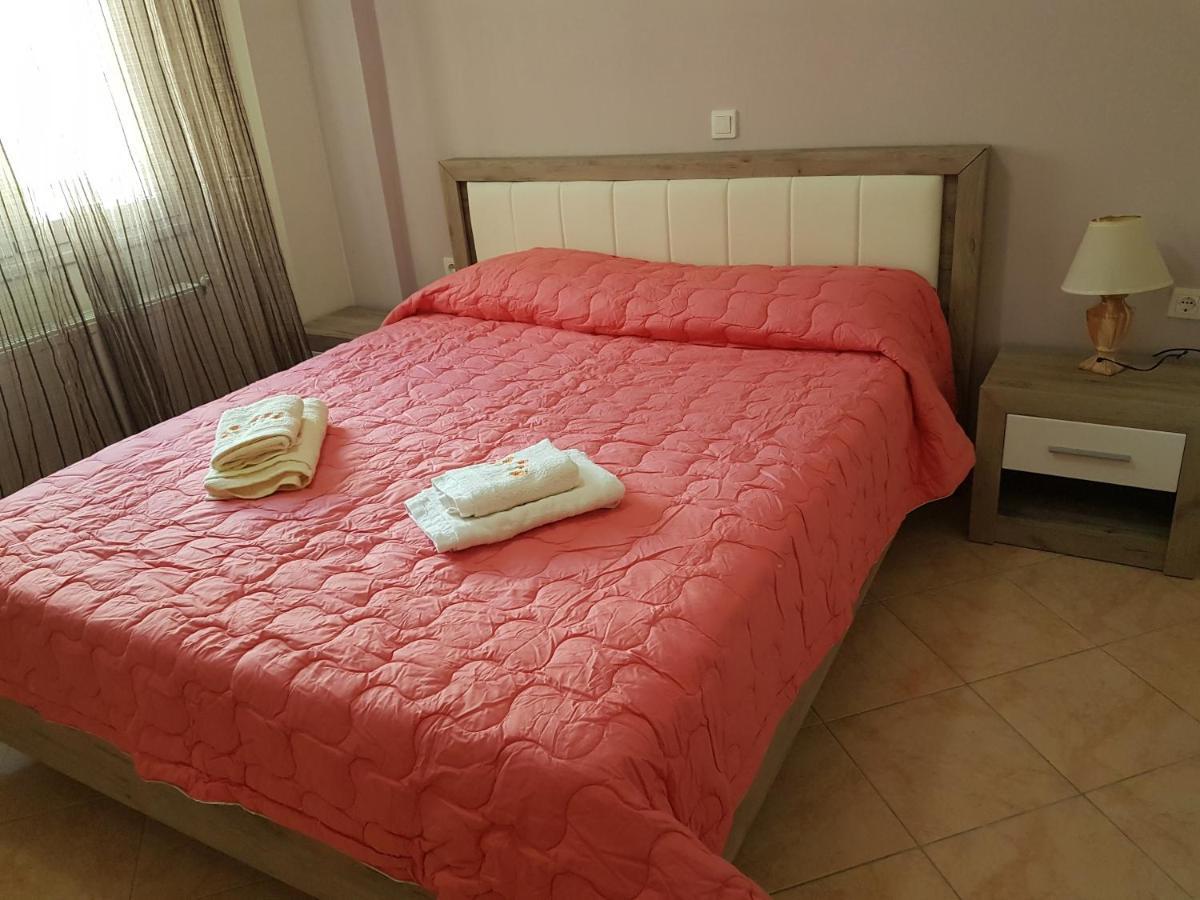 Dimitris House Petriti公寓 外观 照片