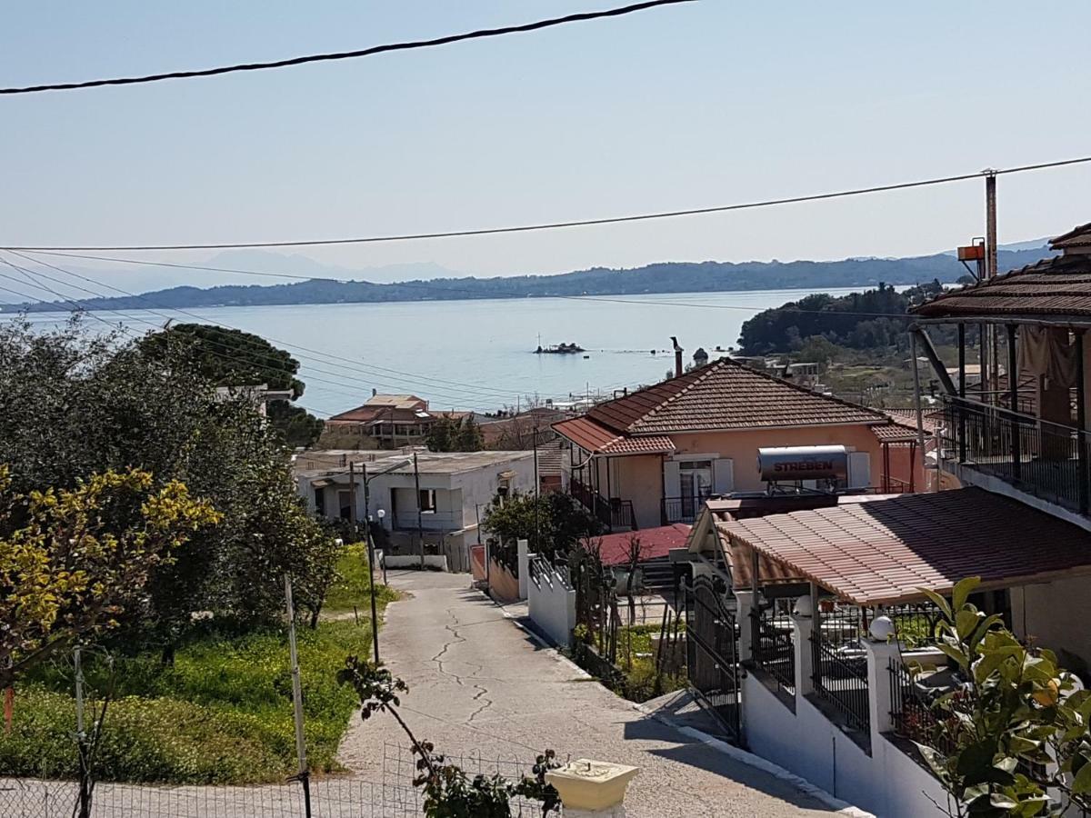 Dimitris House Petriti公寓 外观 照片